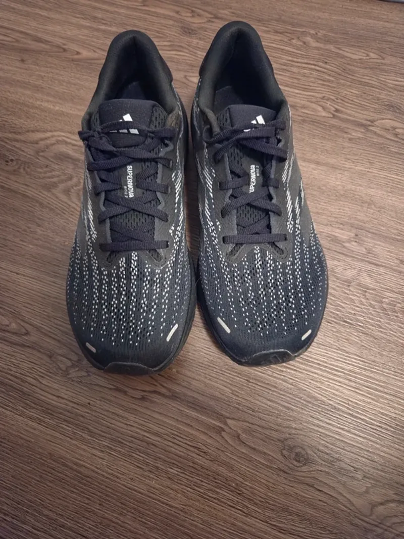 Used Supernova Rise 2 Running Shoes