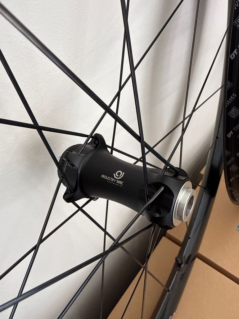 Reynolds Blacklabel Aero 46 Pro 2024 bike d'occasion — image 2 sur 6