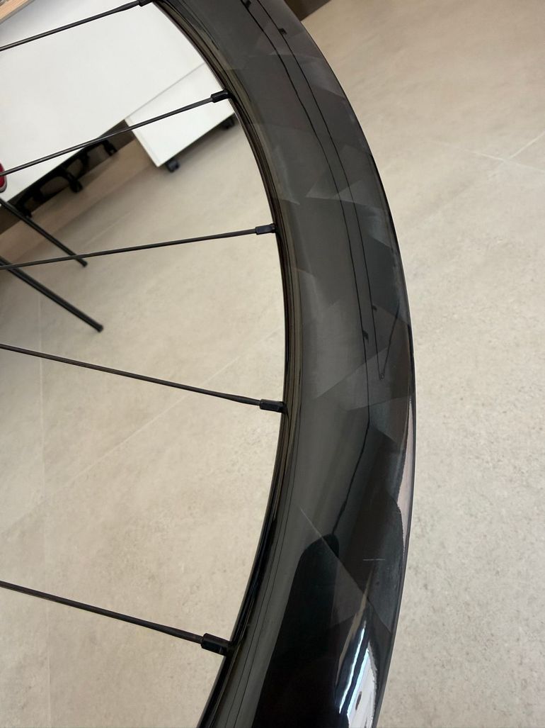 Used Miche Kleos 42 Carbon Wheelset 2025 bike — image 2 of 6