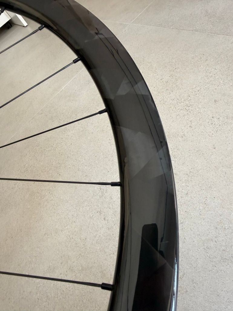 Used Miche Kleos 42 Carbon Wheelset 2025 bike — image 3 of 6
