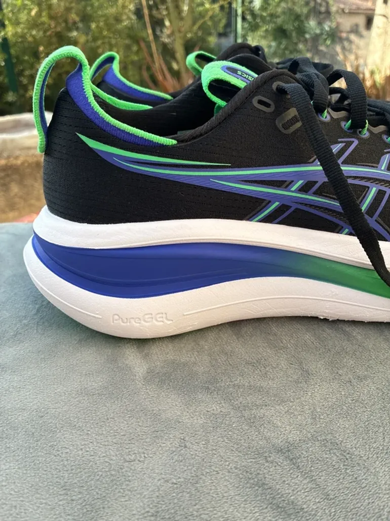 Použité Asics Nimbus 28 bike — obrázek 9 z 15