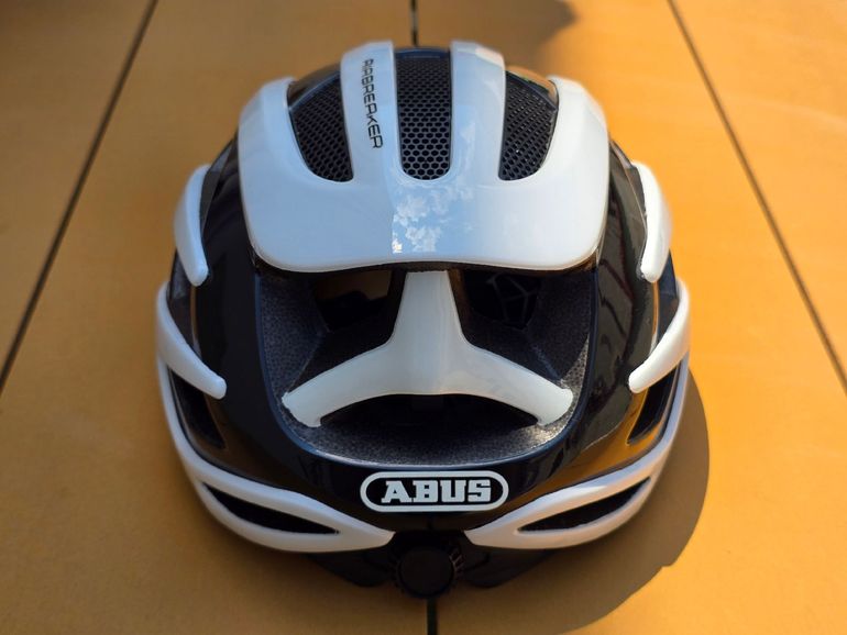 Used ABUS Airbreaker Helmet 2025 bike — image 5 of 6