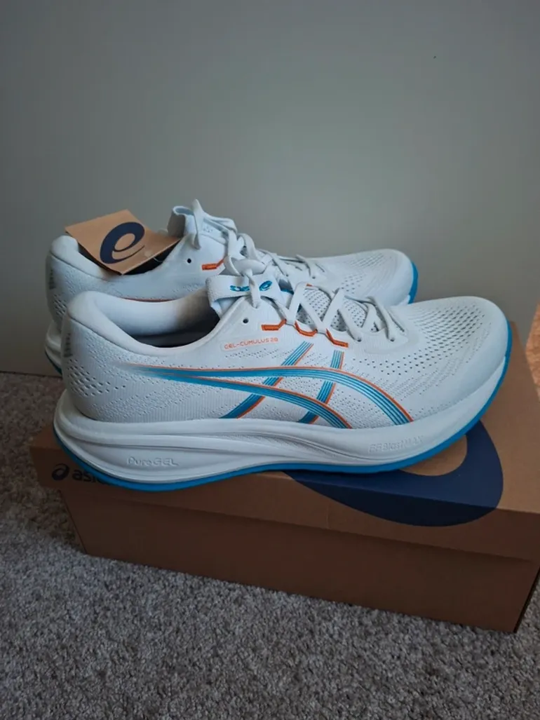 Brugt Asics Gel-Cumulus 28 bike — billede 1 af 2