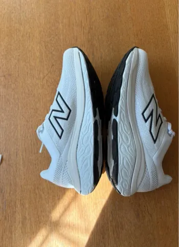 New Balance M860v14 bike usato — immagine 6 di 7