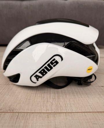 Używany ABUS Gamechanger 2.0 White/Black Size S bike — zdjęcie 2 z 7
