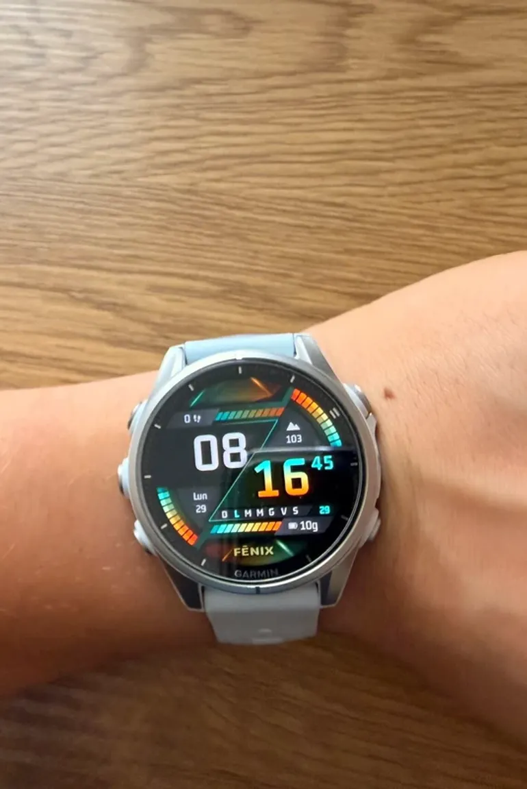 Used Garmin Fenix 8 43mm AMOLED bike — image 3 of 5