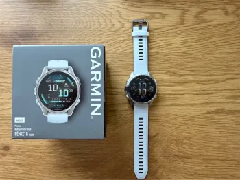 Used Garmin Fenix 8 43mm AMOLED bike — image 2 of 5