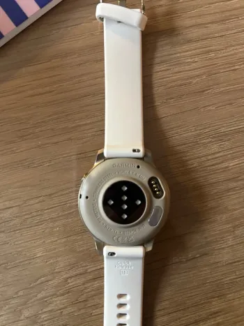 Used Garmin Venu 4 bike — image 3 of 4