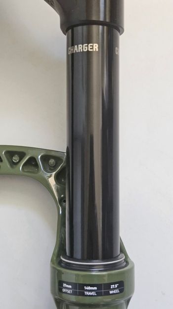 Použité RockShox Lyrik Ultimate Charger 3.1 RC2 27.5 140mm 2025 bike — obrázek 5 z 17