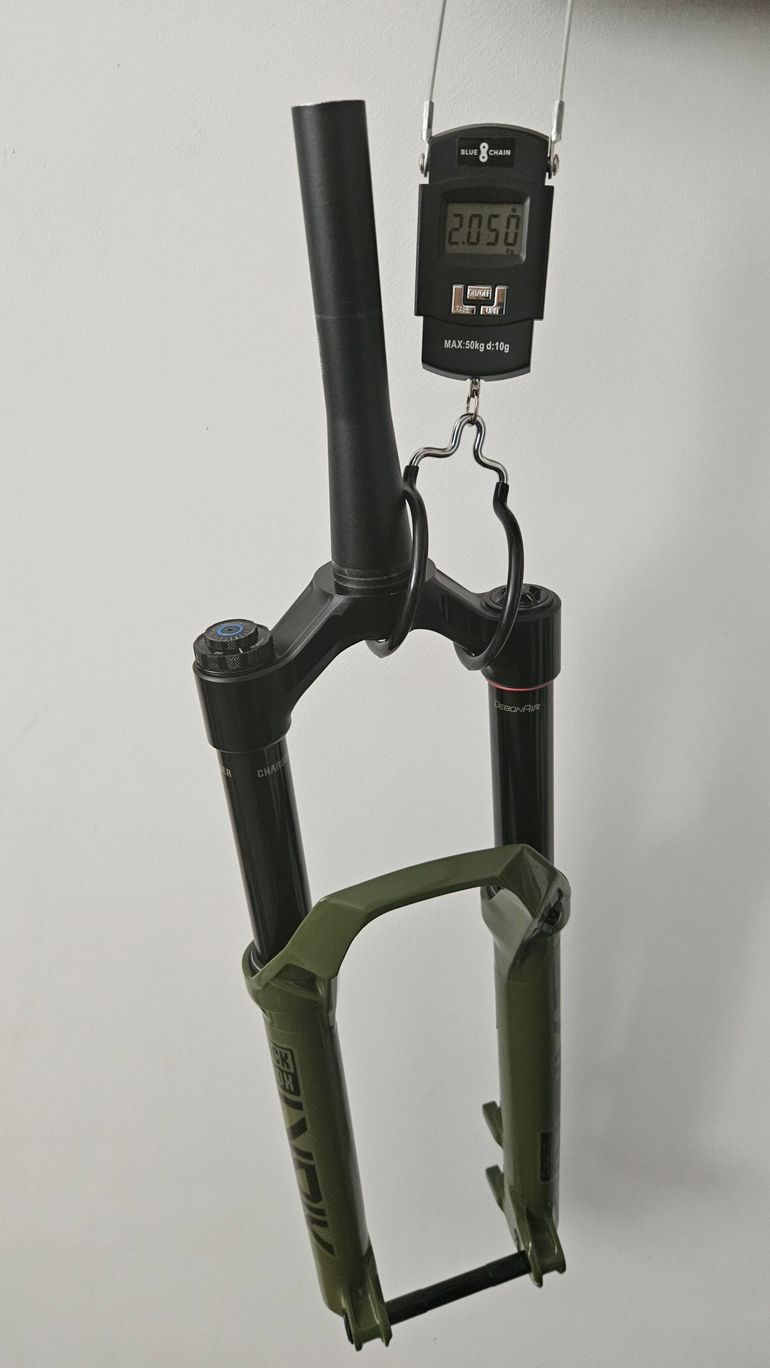Použité RockShox Lyrik Ultimate Charger 3.1 RC2 27.5 140mm 2025 bike — obrázek 17 z 17