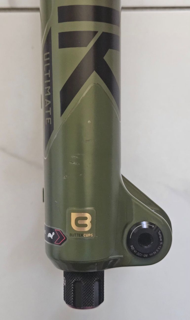 Použité RockShox Lyrik Ultimate Charger 3.1 RC2 27.5 140mm 2025 bike — obrázek 8 z 17