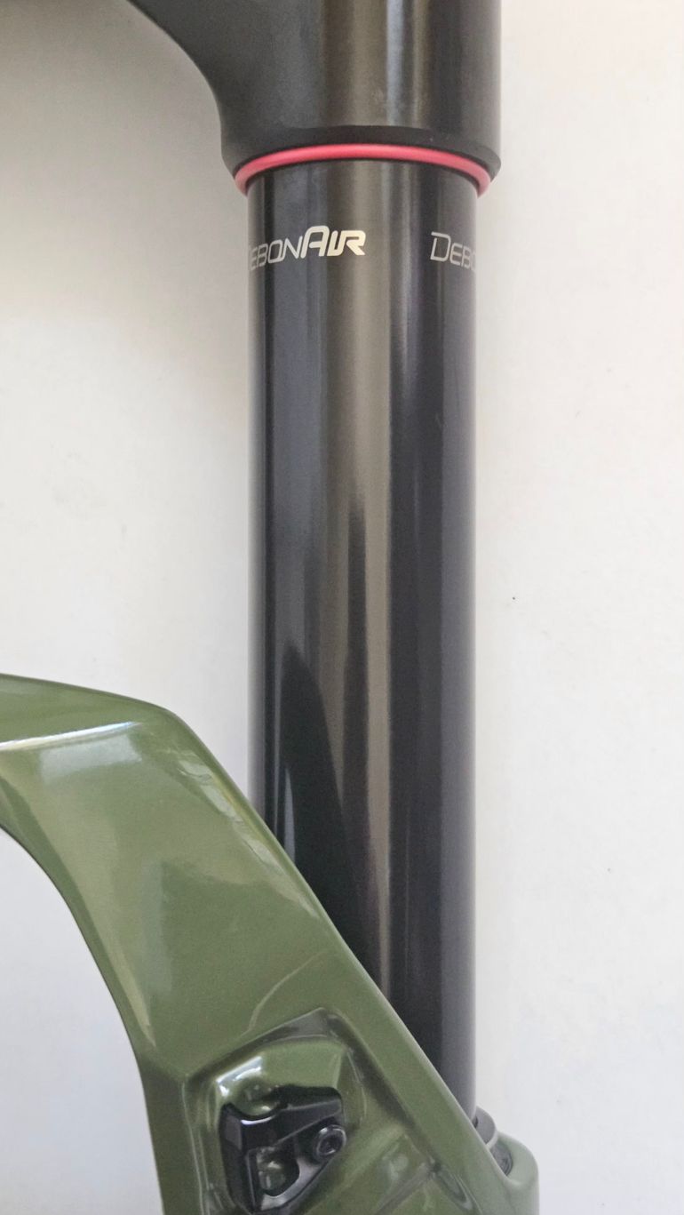 Použité RockShox Lyrik Ultimate Charger 3.1 RC2 27.5 140mm 2025 bike — obrázek 7 z 17