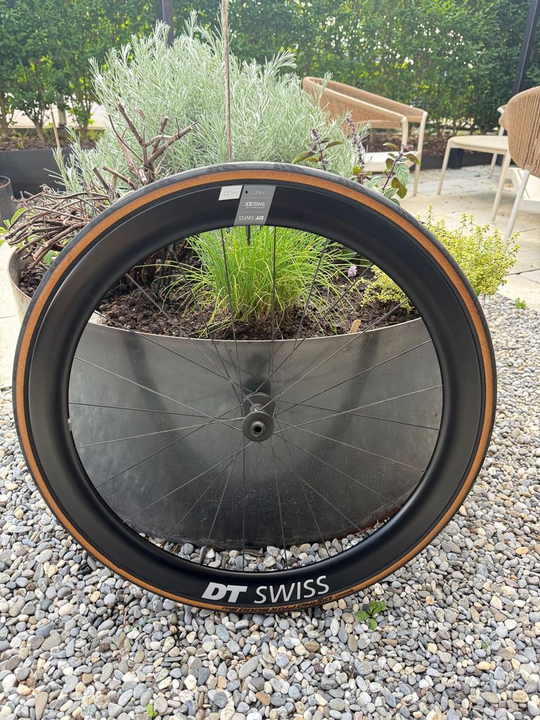 Tweedehands Dt Swiss ARC 1400 DICUT DB 50 Carbon Laufradsatz 2024 bike — afbeelding 3 van 4