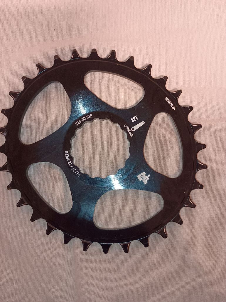 Used Race Face Cinch Oval Chainring 2026 bike — image 2 of 3