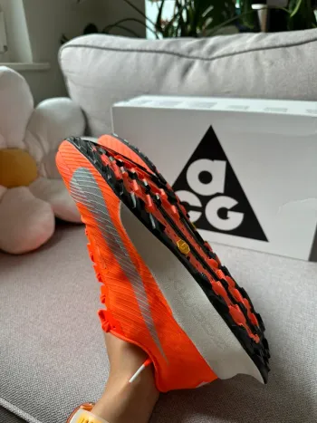 Použité Nike ACG Ultrafly Trail bike — obrázek 9 z 10