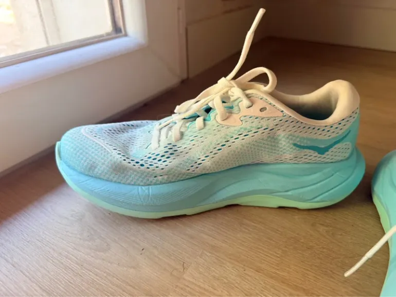 Tweedehands Hoka Rincon 4 bike — afbeelding 4 van 5