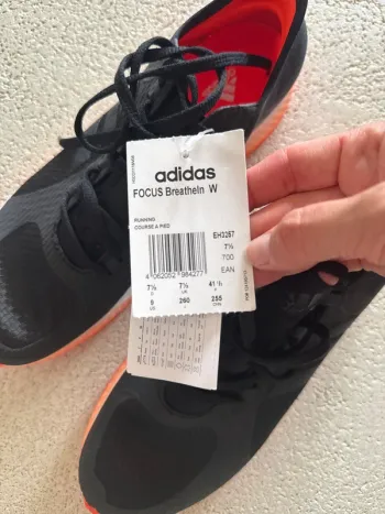 Używany Adidas Focus BreatheIn bike — zdjęcie 3 z 4