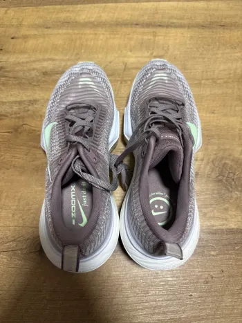 Použité Nike ZoomX Invincible Run 4 bike — obrázek 5 z 8
