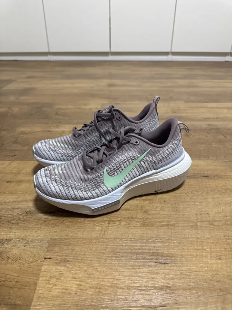 Použité Nike ZoomX Invincible Run 4 bike — obrázek 1 z 8
