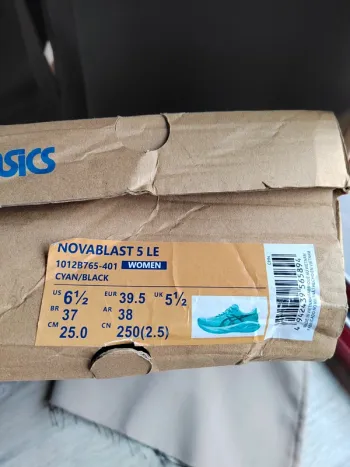 Used Asics Novablast 5 bike — image 5 of 6