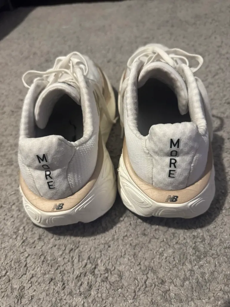 Używany New Balance Fresh Foam X More v5 bike — zdjęcie 4 z 7