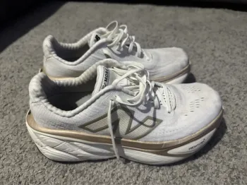 Used New Balance Fresh Foam X More v5 bike