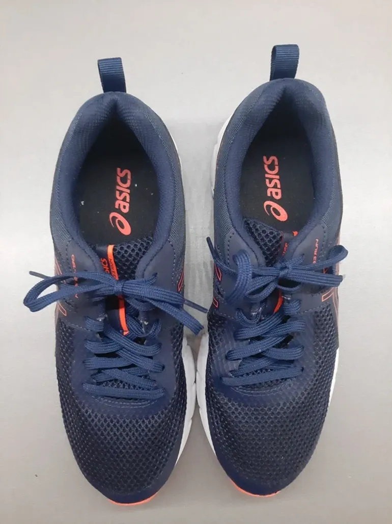 Used Asics Shoes bike — image 4 of 7