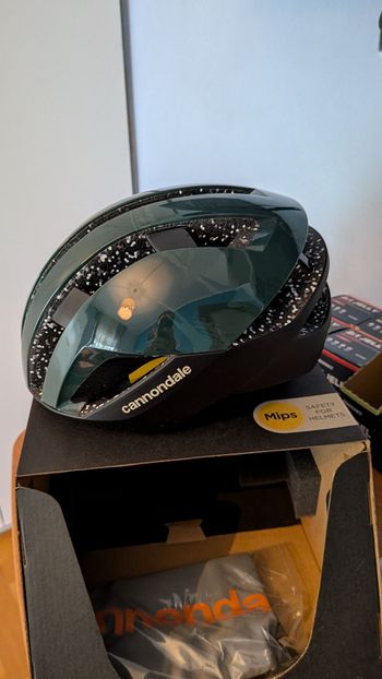 Used Cannondale Dynam Adult Helmet 2026 bike — image 2 of 6