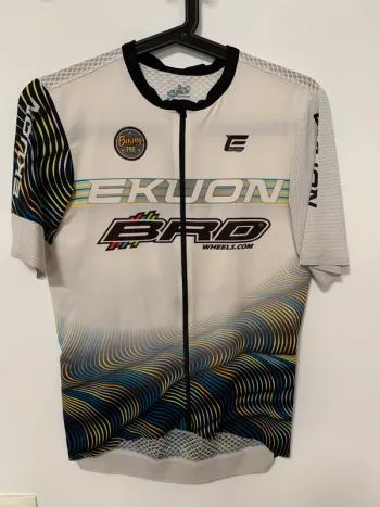 Used Ekuon Jersey bike