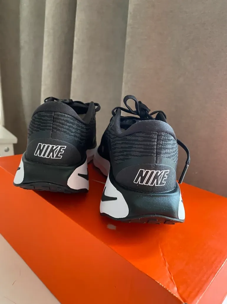 Použité Nike Running Shoes bike — obrázek 3 z 3