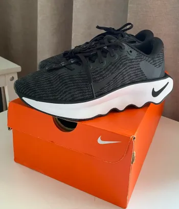 Použité Nike Running Shoes bike