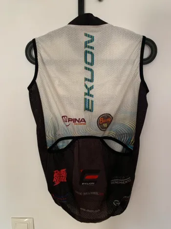 Used Ekuon Chaleco cortavientos bike — image 2 of 3