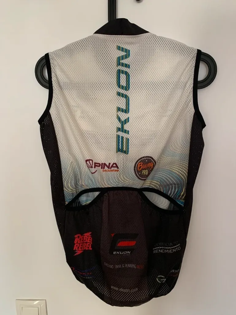 Used Ekuon Chaleco cortavientos bike — image 2 of 3