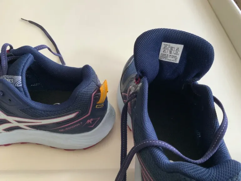 Used Asics Gel-Sonoma 7 bike — image 8 of 9