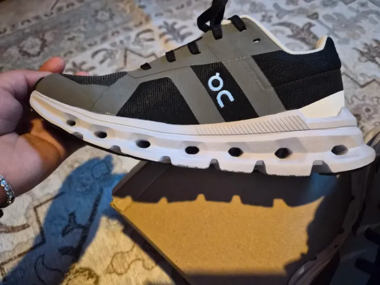 Gebrauchtes On Running Cloudrunner bike — Bild 3 von 5