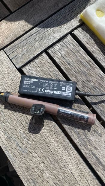 Used Shimano SM-BCR2 Battery Charger bike — image 2 of 3