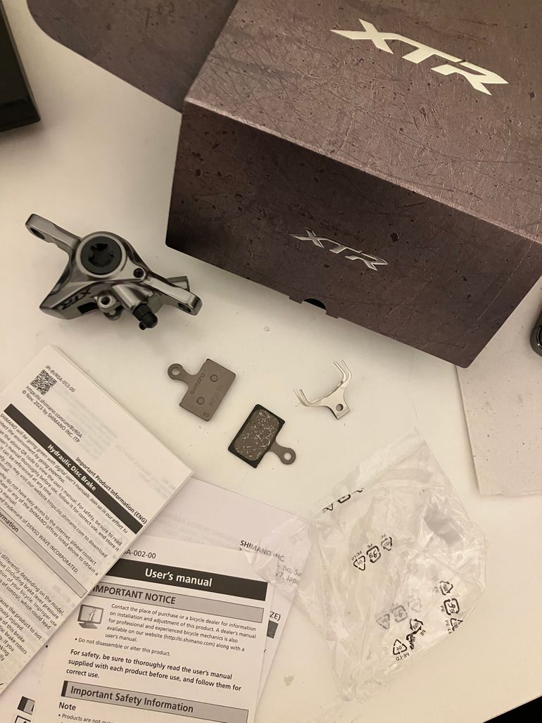 Shimano XTR BR-M9100 XC Race Hydraulic Disc Brake Caliper - Postmount bike de segunda mano — imagen 2 de 5