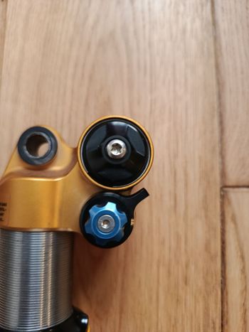 Used Öhlins TTX22 M.2 Coil Shock Absorber 2024 bike — image 12 of 17