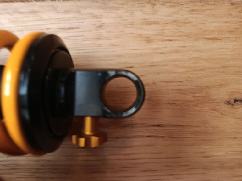 Used Öhlins TTX22 M.2 Coil Shock Absorber 2024 bike — image 16 of 17