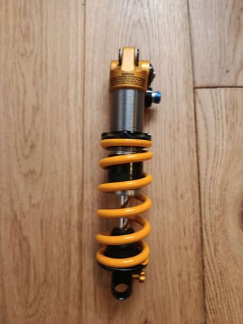 Used Öhlins TTX22 M.2 Coil Shock Absorber 2024 bike — image 15 of 17