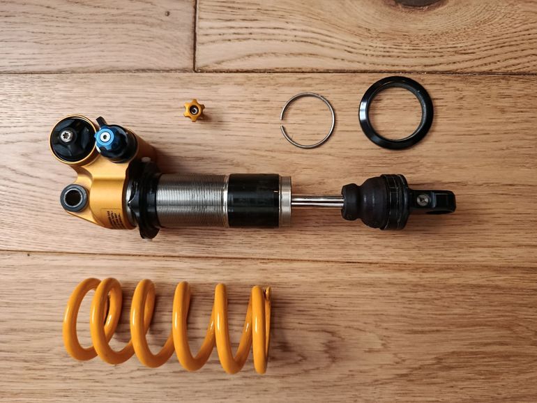 Used Öhlins TTX22 M.2 Coil Shock Absorber 2024 bike — image 1 of 17