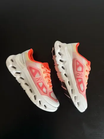 On Running Cloud Remix bike de segunda mano — imagen 2 de 6