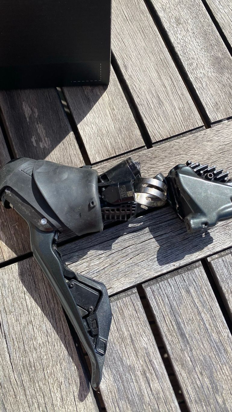 Used Shimano Ultegra Di2 ST-R8070 Left Lever + Caliper bike — image 2 of 3