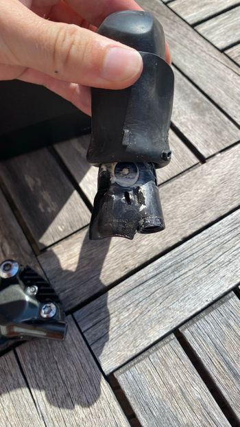 Used Shimano Ultegra Di2 ST-R8070 Left Lever + Caliper bike — image 3 of 3