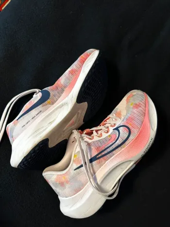 Premium Zoom Fly 5 bike d'occasion — image 2 sur 5