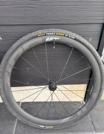 Zipp 303 SW Carbon Disc Brake Wheelset bike d'occasion — image 3 sur 6