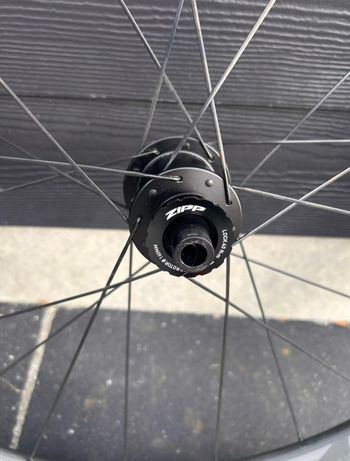 Zipp 303 SW Carbon Disc Brake Wheelset bike d'occasion — image 5 sur 6