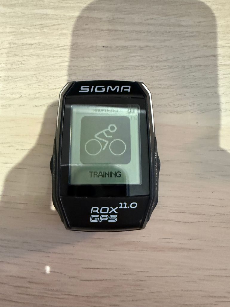 Used Sigma ROX 11 GPS Bike Computer bike — image 1 of 2