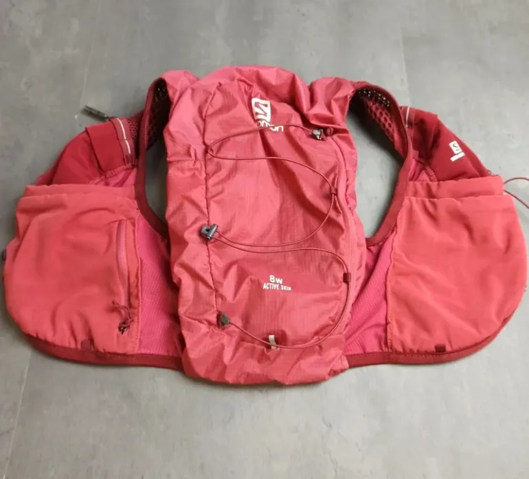 Salomon Active Skin 8 bike d'occasion — image 1 sur 6