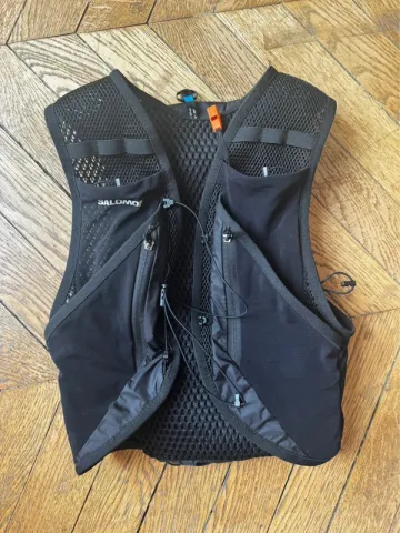 Salomon Active Skin 12 Running Accessories d'occasion